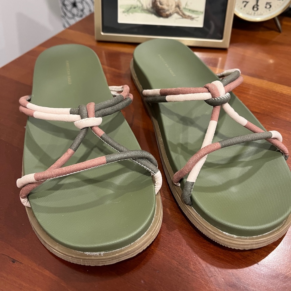 ☀️ American Eagle Sandals ☀️